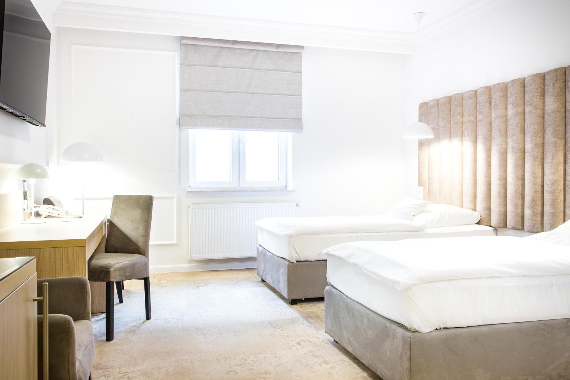 ראדום Europejski Boutique Hotel מראה חיצוני תמונה