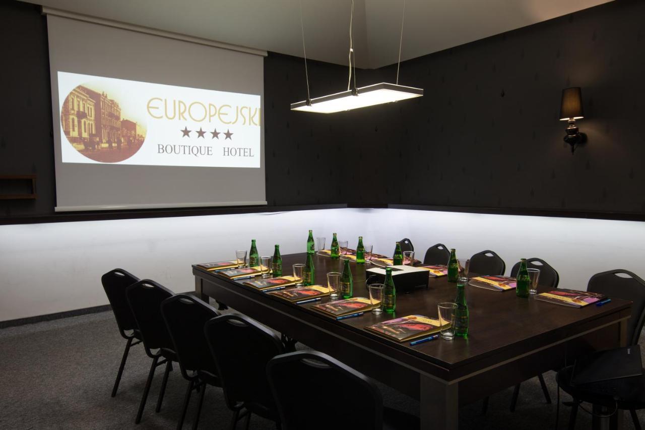 ראדום Europejski Boutique Hotel מראה חיצוני תמונה
