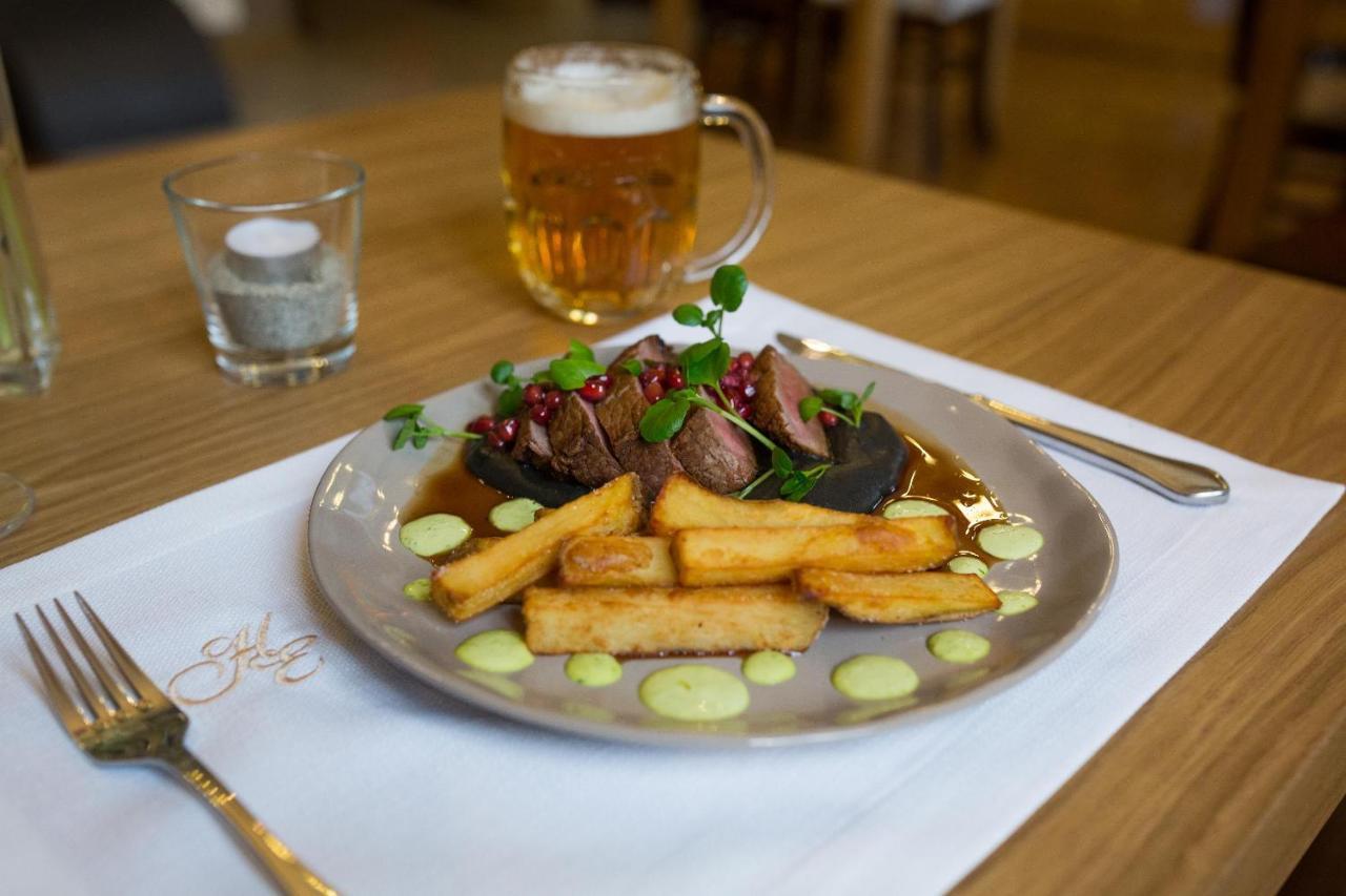 ראדום Europejski Boutique Hotel מראה חיצוני תמונה