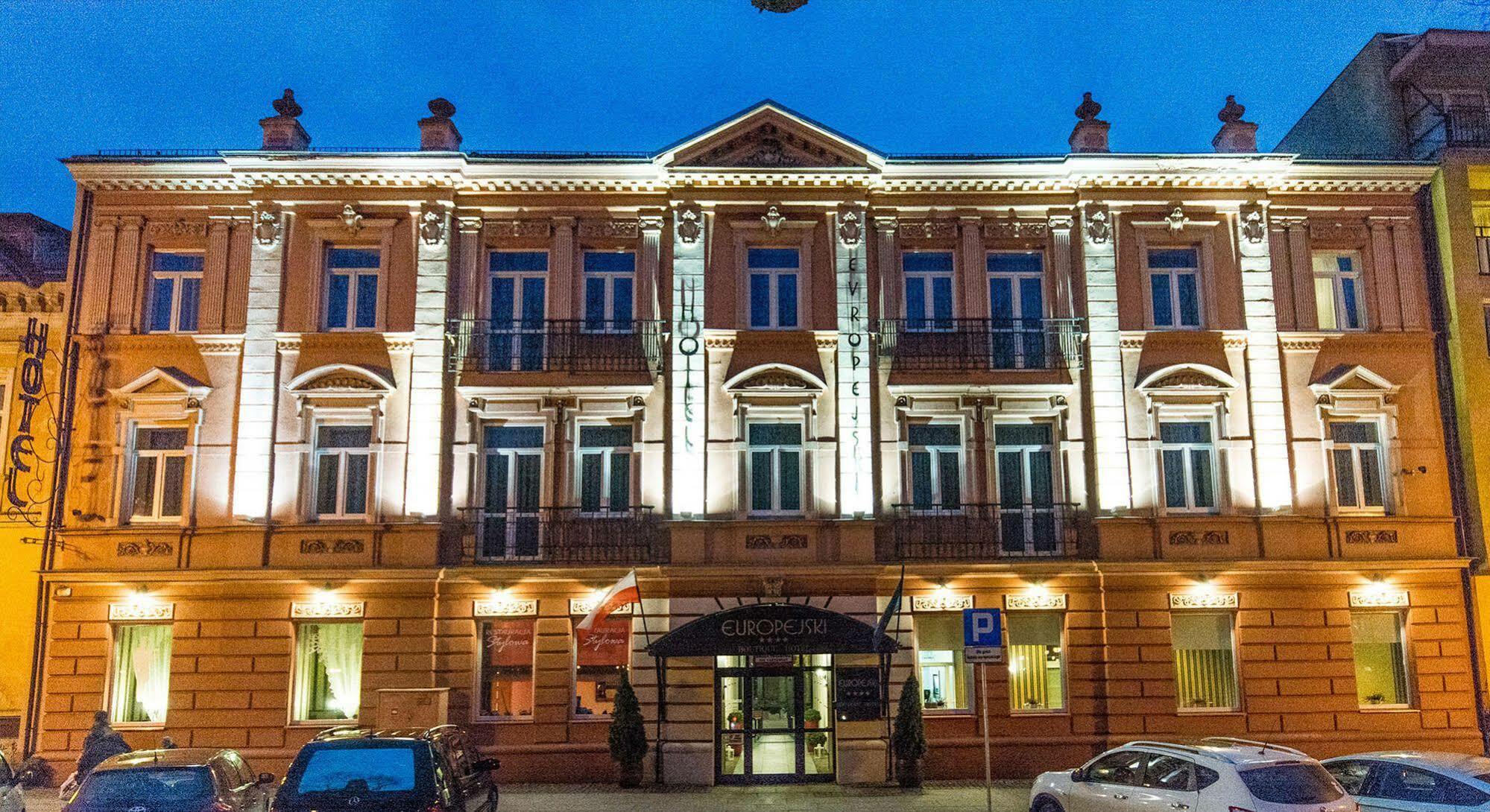 ראדום Europejski Boutique Hotel מראה חיצוני תמונה