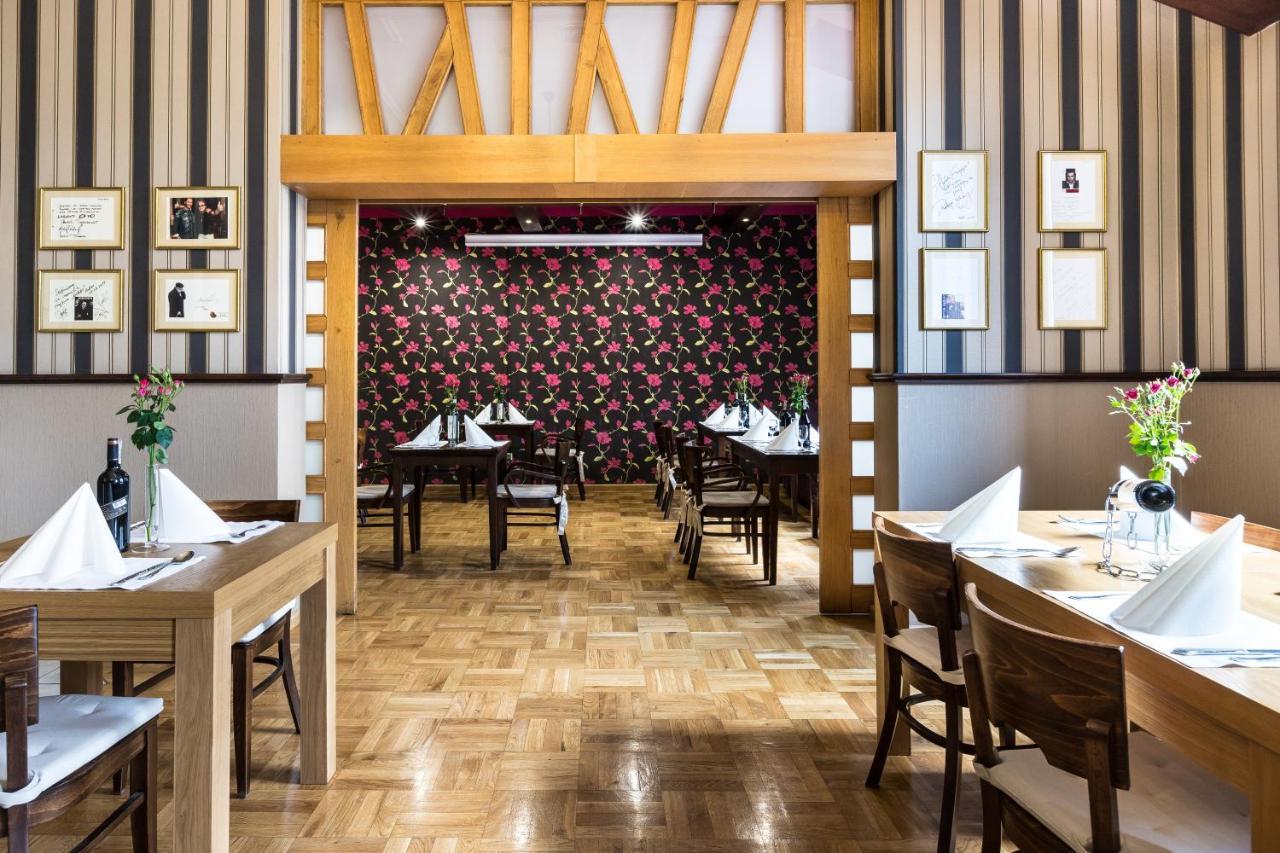 ראדום Europejski Boutique Hotel מראה חיצוני תמונה